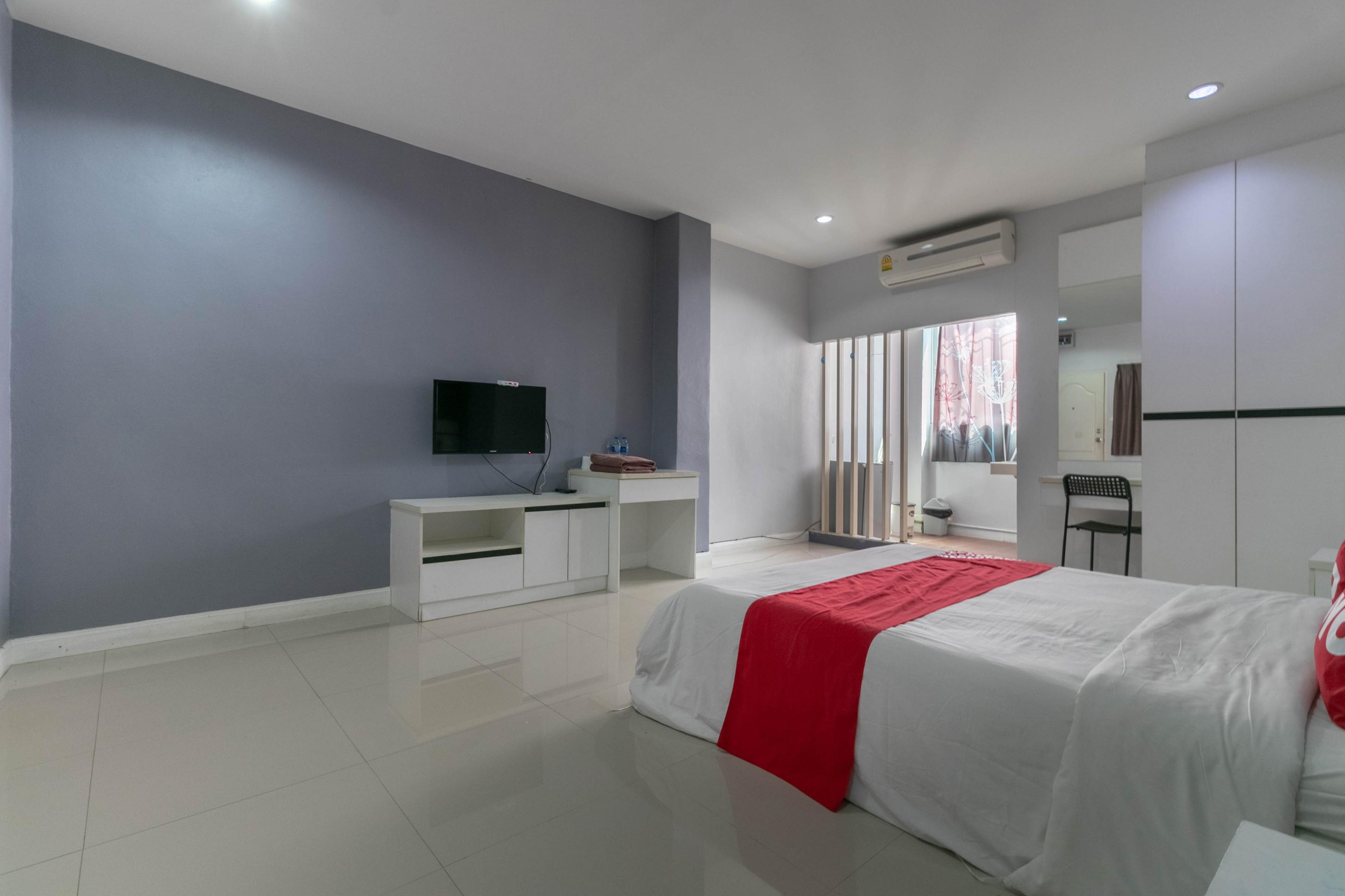 Oyo 75389 Pandora House Hotel Pattaya Luaran gambar