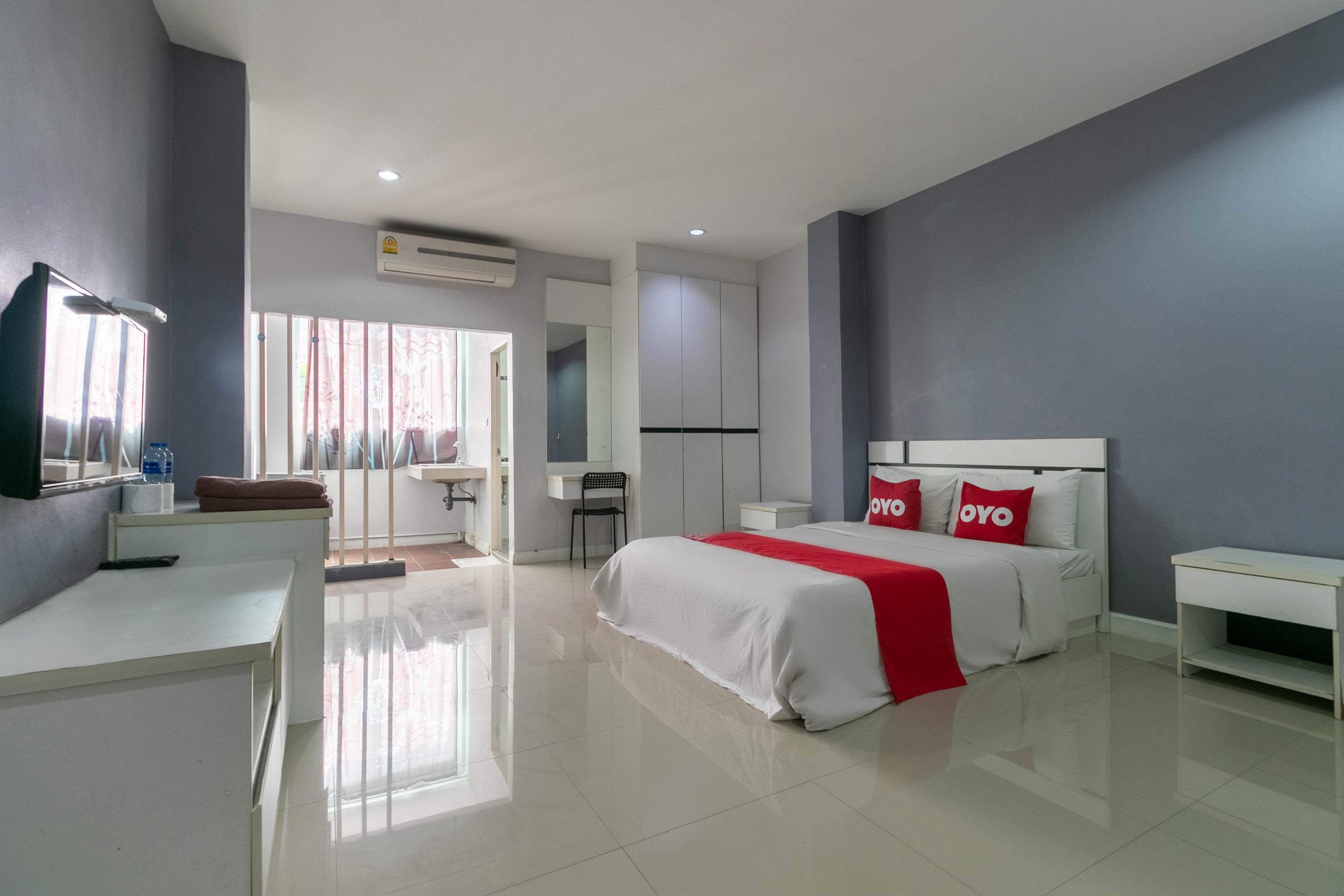 Oyo 75389 Pandora House Hotel Pattaya Luaran gambar