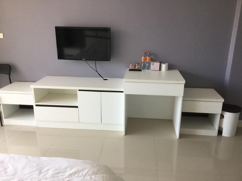 Oyo 75389 Pandora House Hotel Pattaya Luaran gambar