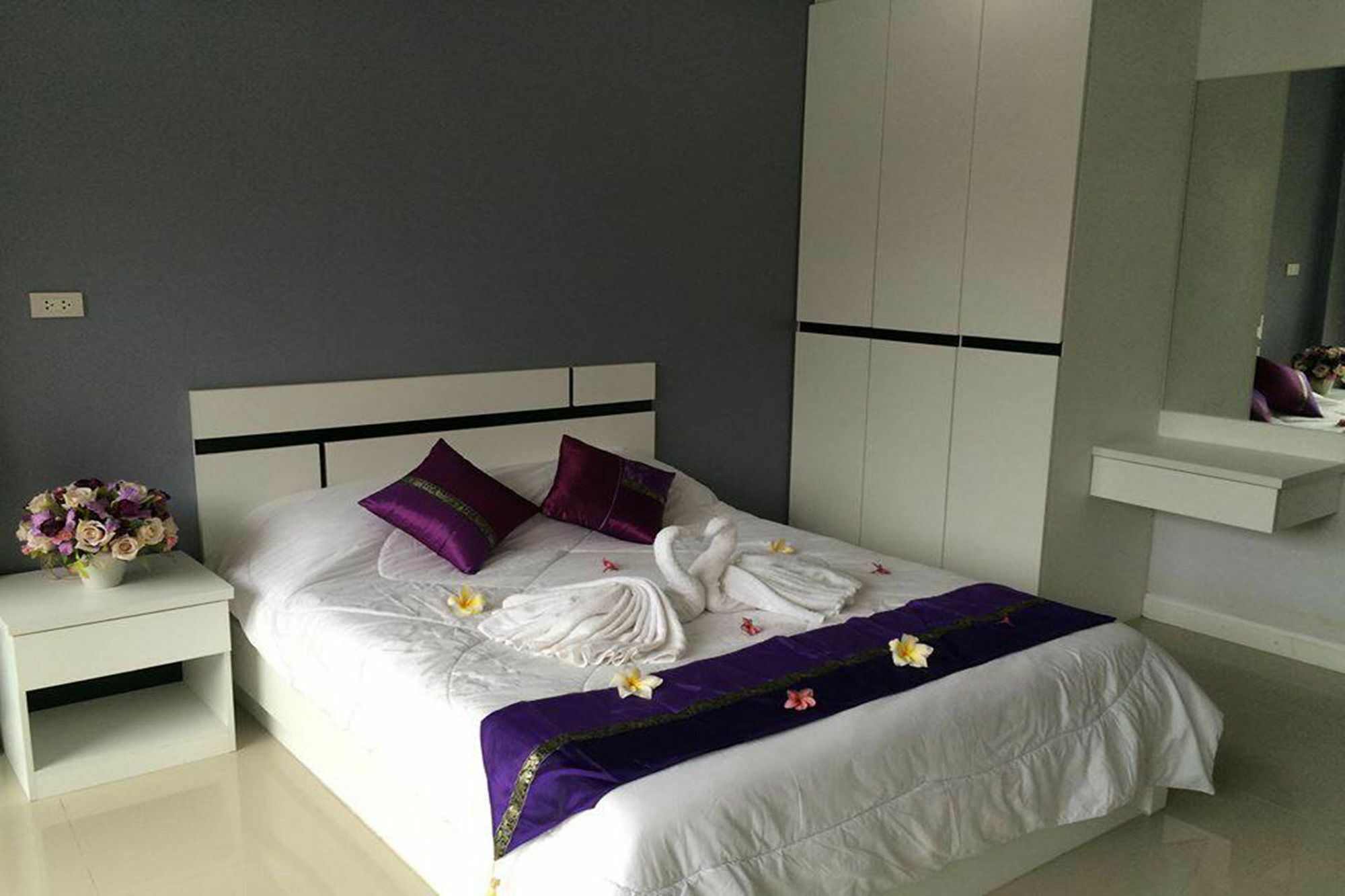 Oyo 75389 Pandora House Hotel Pattaya Luaran gambar